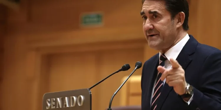 Las comunidades del PP exigen abordar la situación del lobo