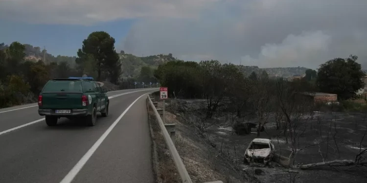 Estabilizado el incendio de Paüls tras quemar 3.321 hectáreas