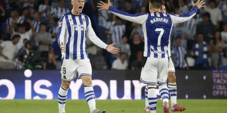 El Espanyol se duerme y la Real rescata un punto en Anoeta