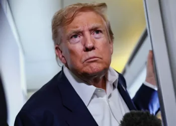 Trump ordena desplegar dos submarinos nucleares