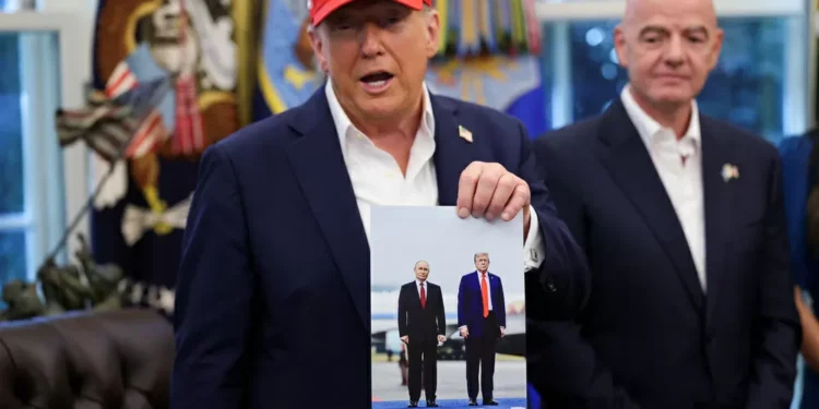 Trump dice que ligero se sabrá si Putin y Zelenski se reúnen