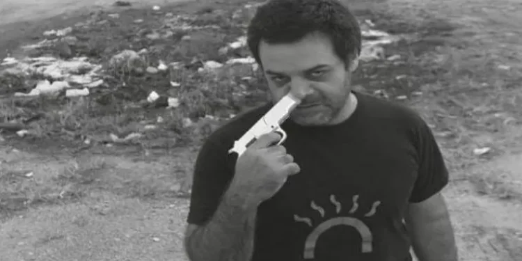 “Todo jamás es suficiente”: Alberto Fuguet y la vida desbordada de Gustavo Escanlar