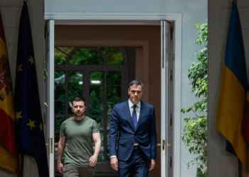 Sánchez considera a Zelenski  imprescindible para la paz