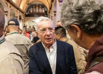 La Justicia ordena la libertad inmediata del expresidente Uribe