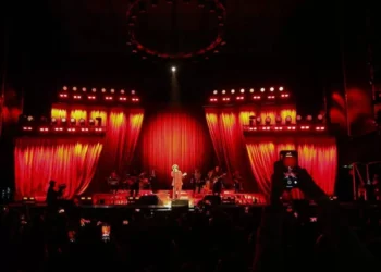 Bunbury sacudió Ferro con un show que viajó por toda su sucesos solista