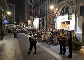 Dani Fernández llena la Plaza Mayor