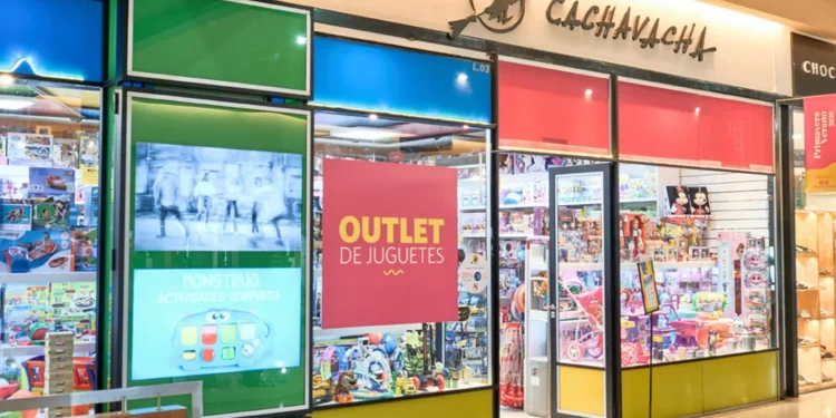 Córdoba Shopping: Cachavacha inauguró la juguetería más enorme con espacio exclusivo