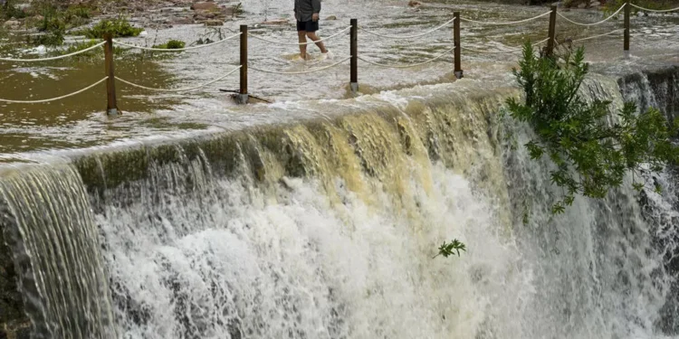 Valencia sigue la evolución del temporal