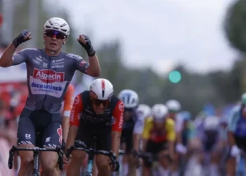 Philipsen se impone antes del día decisivo en La Vuelta