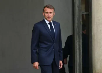 Macron nombra a Sébastien Lecornu como nuevo primer ministro