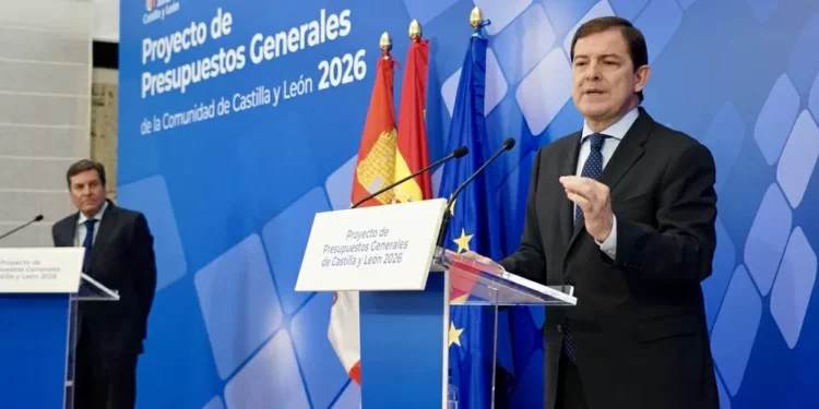 Mañueco se reta a que CyL sea espina de las tres más avanzadas