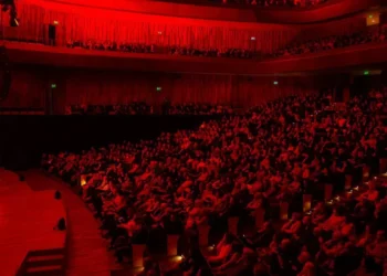 Luz Casal deslumbró en el Palacio albedrío con “Las ventanas de mi alma”