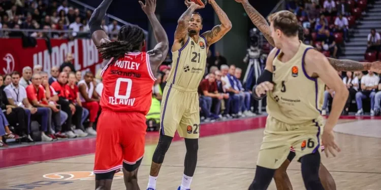 El nuevo Barça sucumbe ante el debutante Hapoel