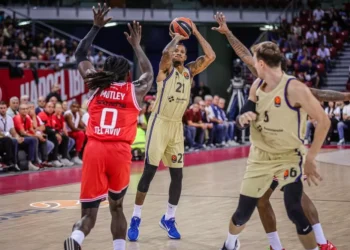 El nuevo Barça sucumbe ante el debutante Hapoel