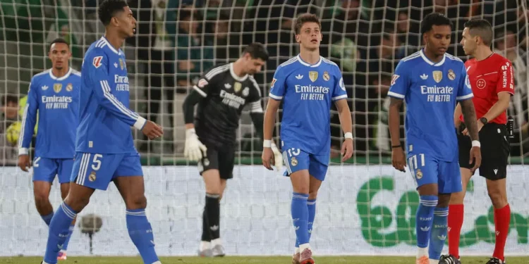 El Elche arranca un empate ante un Madrid a remolque