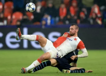 La falta de puntería deja helado al Athletic en Praga