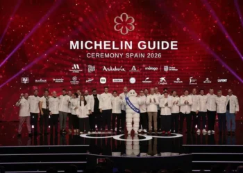 La Guía Michelin mantiene a sus restaurantes tres estrellas