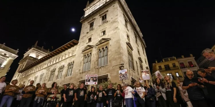 Las víctimas de la dana vuelven a aprovecharse la dimisión de Mazón