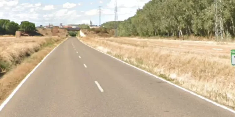 Herido el conductor de un camión tras volcar en Tordesillas