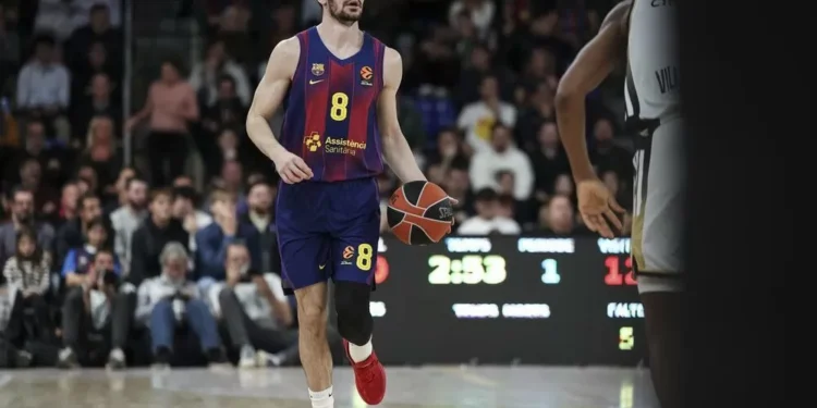 El Barça corta su racha en Estambul