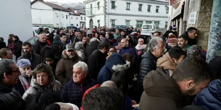 Villamanín arranca divida la reunión sobre los 10 décimos