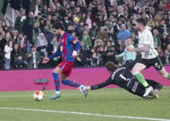 El Barça sale vivo de El Sardinero