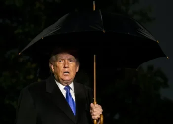 Trump desasosiego con aranceles a los países que negocien con Irán