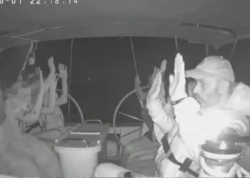 Frena Israel ayuda humanitaria; detiene flotilla con mexicanos incluidos