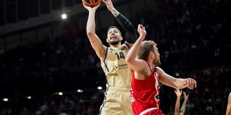 El Barça sufre un correctivo en El Pireo