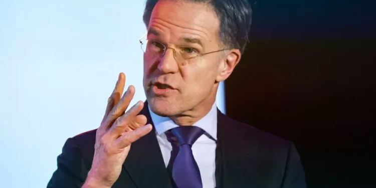 El jefe de la OTAN garantiza a Zelenski su “apoyo crucial”