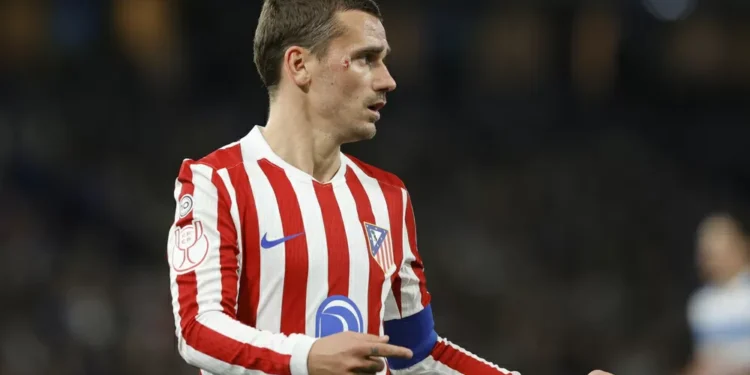 Griezmann mete al Atlético en cuartos de final