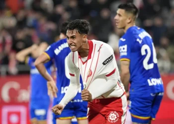 Vitor Reis salva un punto para el Girona