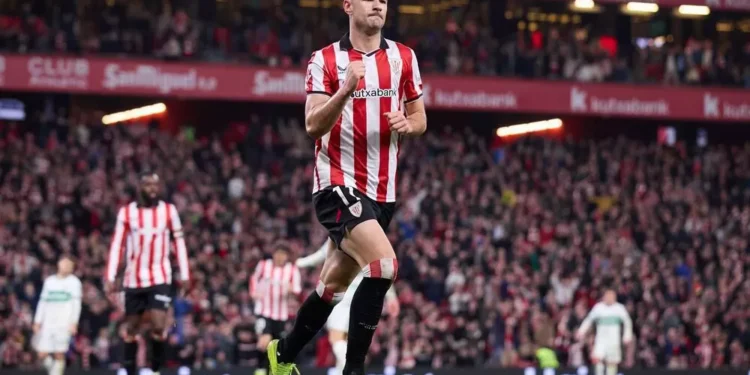 El Athletic Club despega a costa de un Elche negado