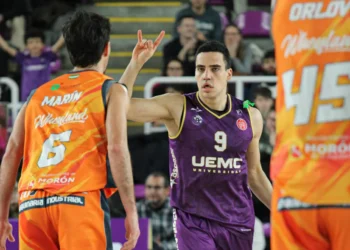 El UEMC prolonga su buena racha y doblega al Morón