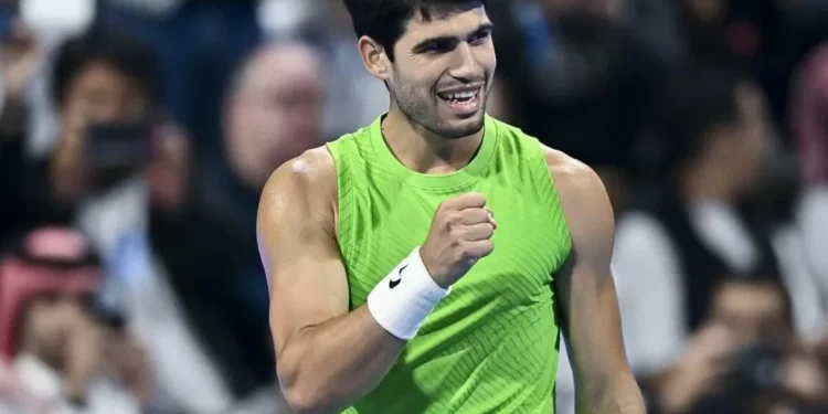 Alcaraz somete a Rublev y se mete en la final de Doha