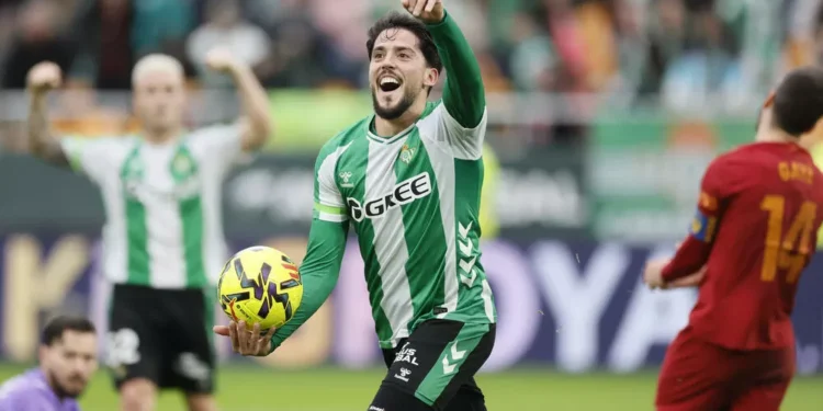 Fornals da los tres puntos al Betis